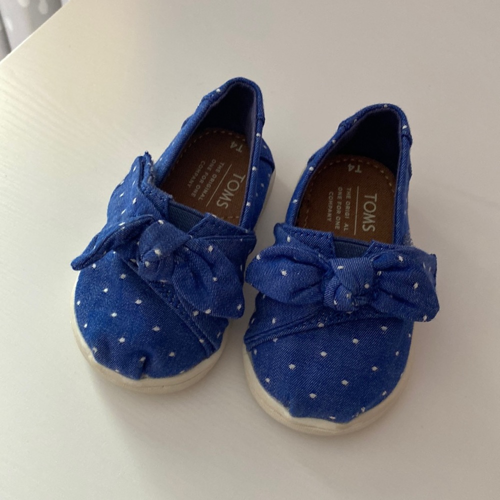 Baby girl Toms